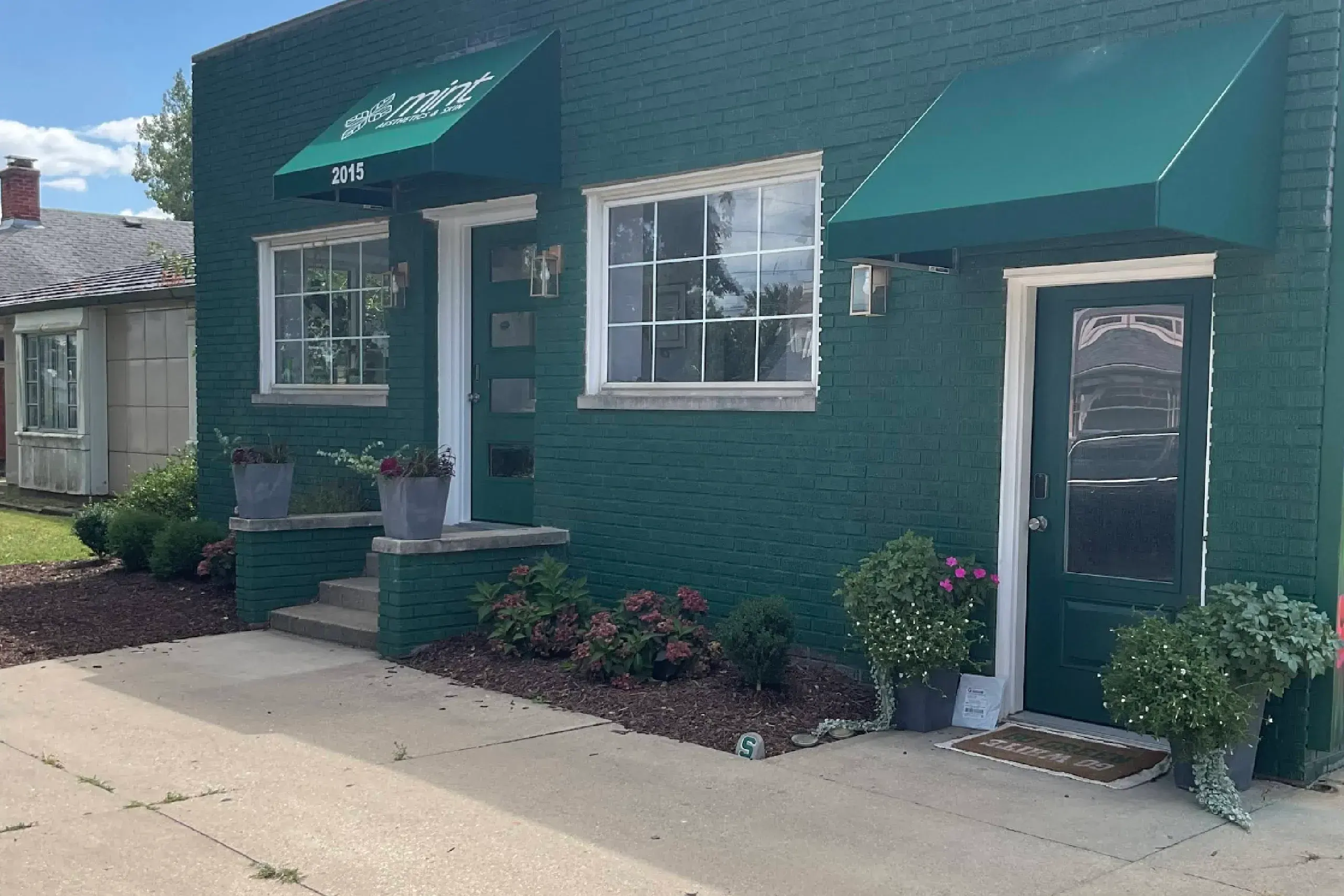 Mint Aesthetics & Skin modern treatment room in Indianapolis